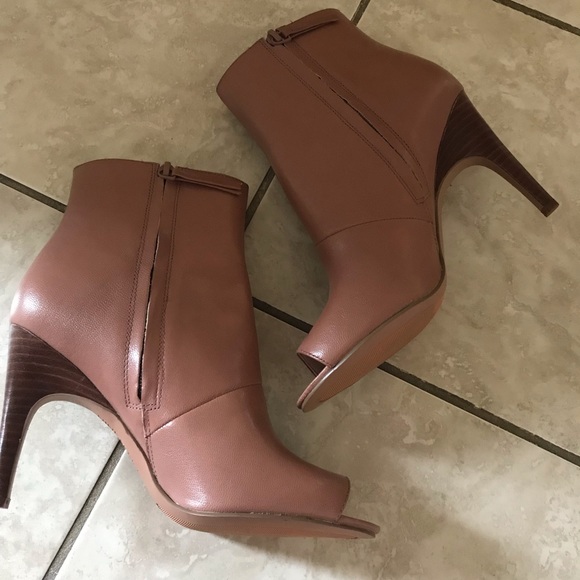 Leather Nine West Peep Toe Booties - Picture 2 of 8
